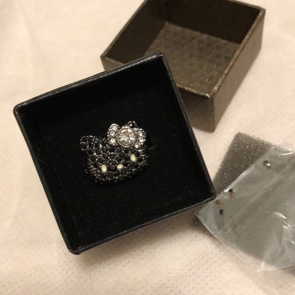 Hello Kitty black & silver rhinestone pave ring